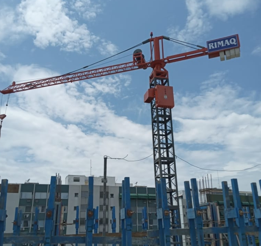 Grua médio porte